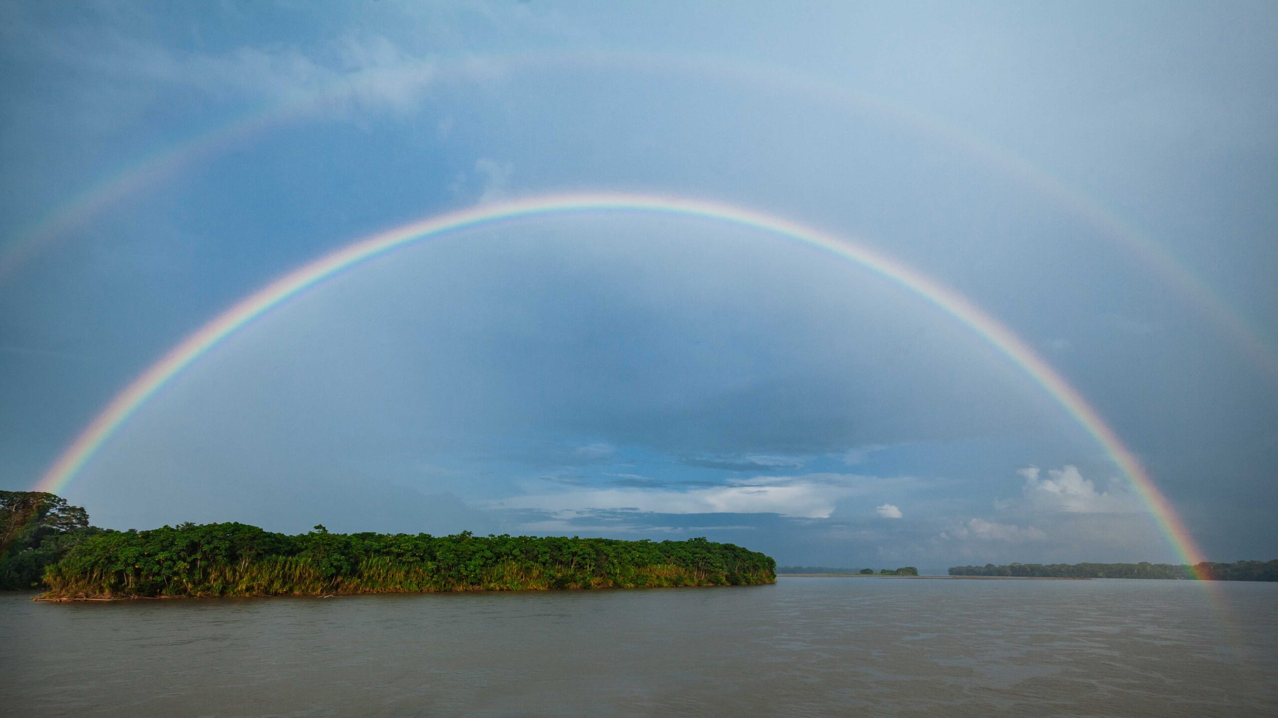 rainbow view in the Napo river